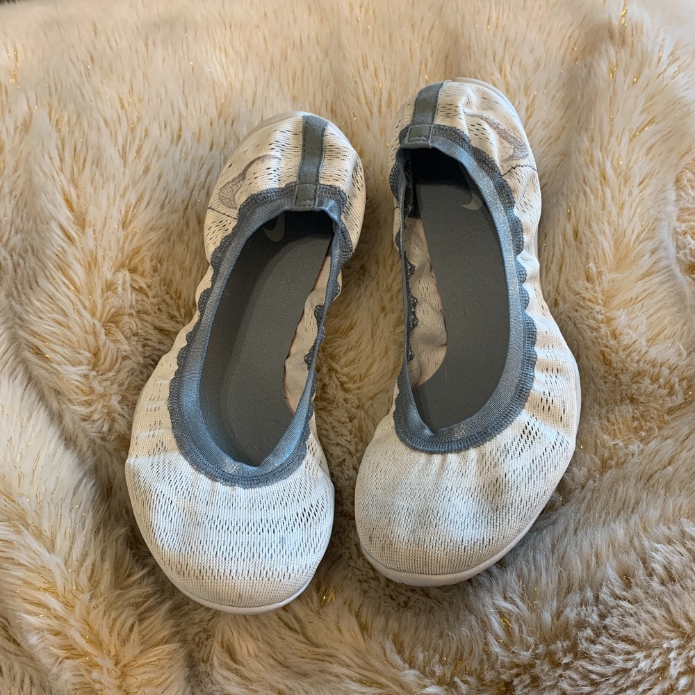 Nike Studio Wrap Ballet Flat